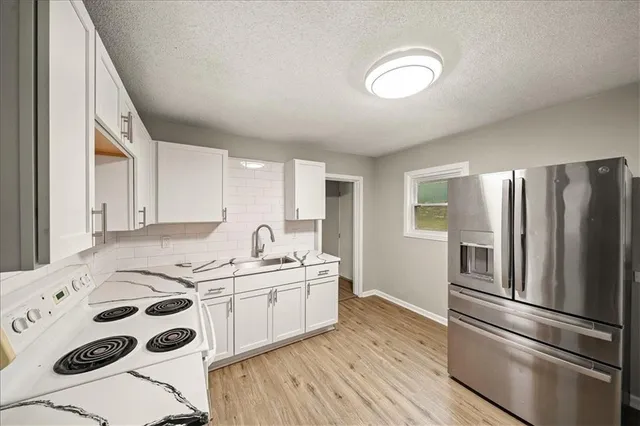 $164,900 | 9421 East 15th Street South, Independence, MO 64052