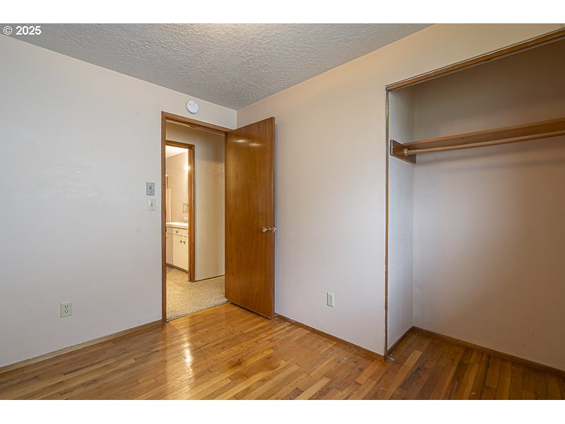 1140 Stanfield Road Woodburn, OR 97071 - Photo 17 of 26 Gallery Image 17