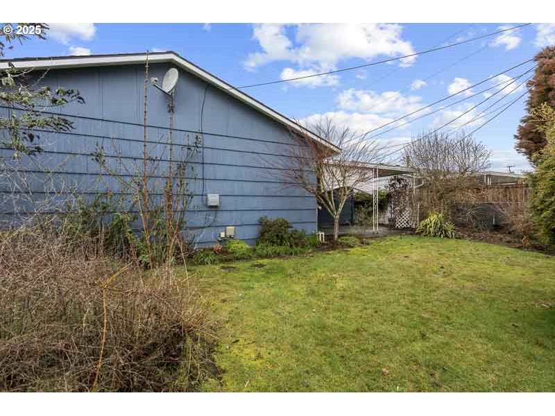1140 Stanfield Road Woodburn, OR 97071 - Photo 25 of 26 Gallery Image 25