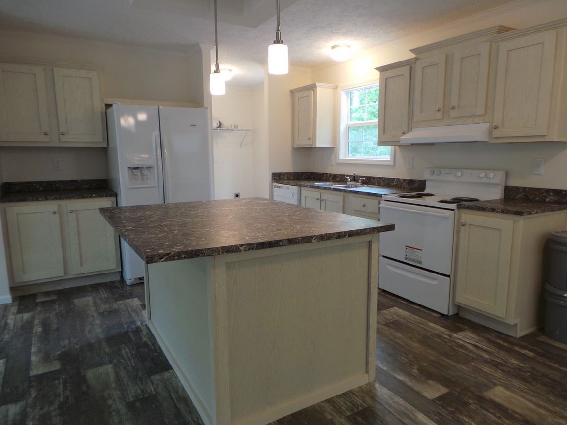 230 Bee's Branch Road Blacksburg, SC 29702 - Photo 4 of 21 Gallery Image 4