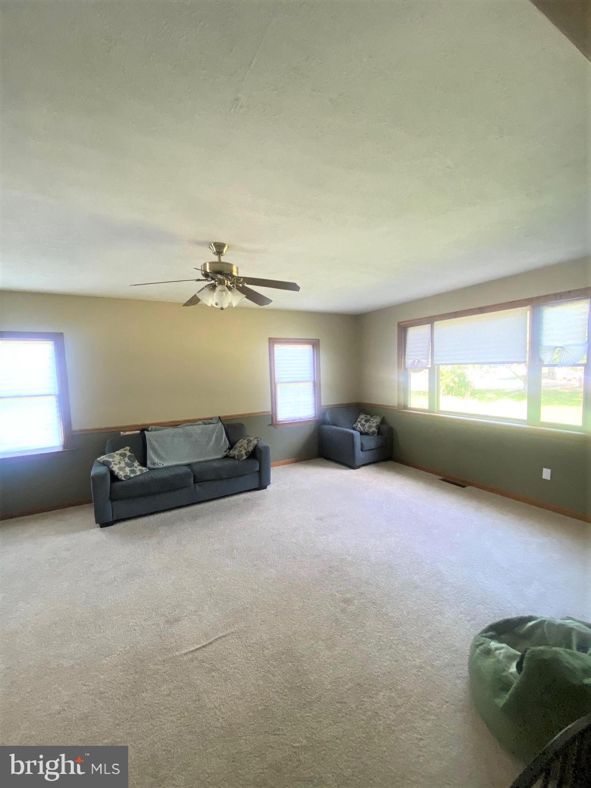 11950 Old Rte 16 Waynesboro, PA 17268 - Photo 8 of 28 Family Room