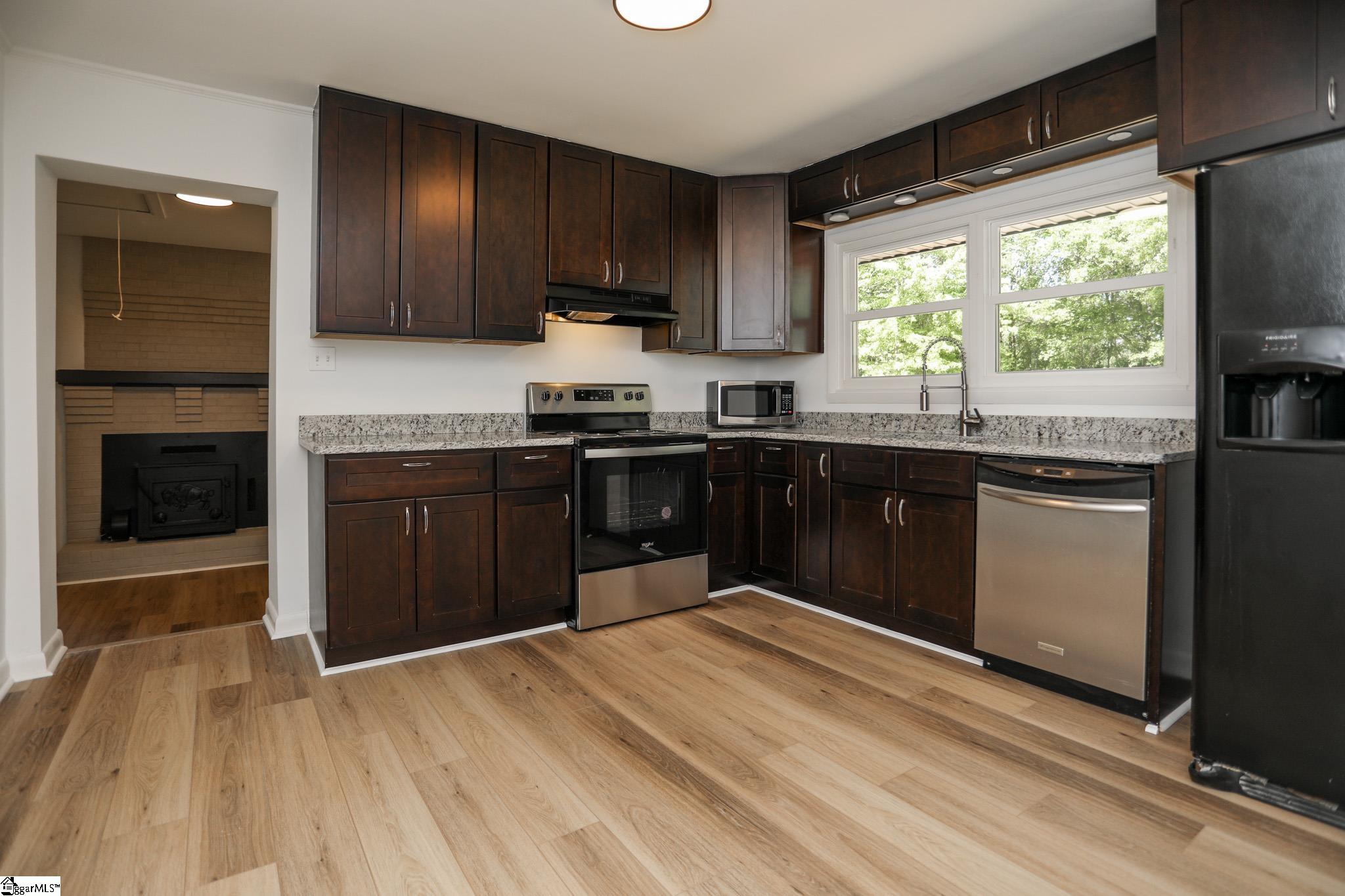 208 Magnolia Terrace Pendleton, SC 29670 - Photo 11 of 24 Gallery Image 11