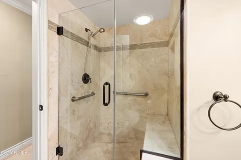 $699,999 | 4950 Louise Avenue, Unit 301, Encino, CA 91316