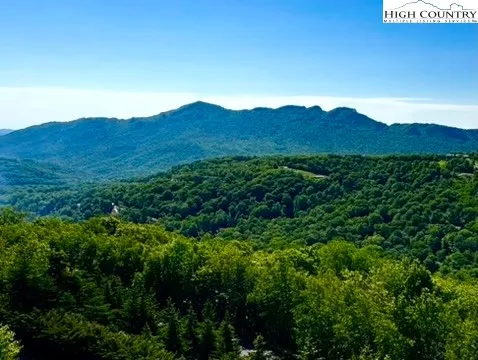 $235,000 | 303 Sugar Top Drive, Unit 2306, Sugar Mountain, NC 28604