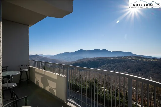 $235,000 | 303 Sugar Top Drive, Unit 2306, Sugar Mountain, NC 28604