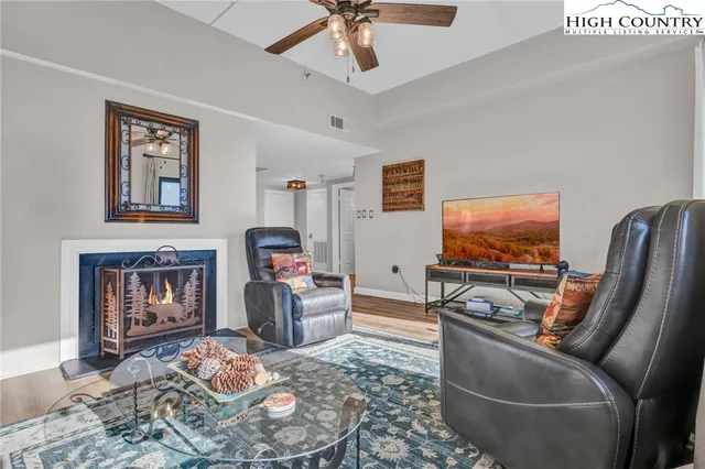 $235,000 | 303 Sugar Top Drive, Unit 2306, Sugar Mountain, NC 28604