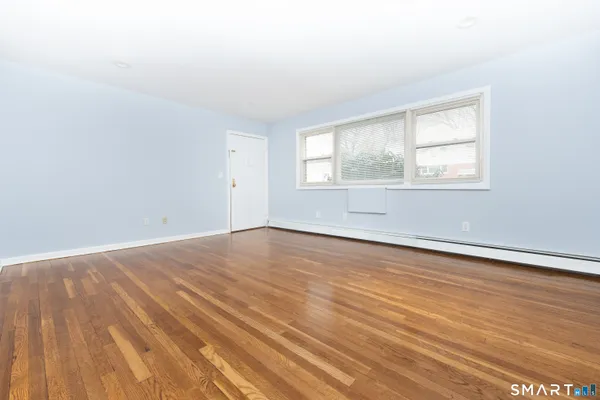 $199,900 | 185 Cherry Hill Drive, Unit 1A, Bridgeport, CT 06606