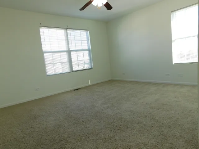 $292,000 | 3748 Bailey Road, Unit 3748, Yorkville, IL 60560