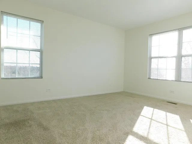 $292,000 | 3748 Bailey Road, Unit 3748, Yorkville, IL 60560