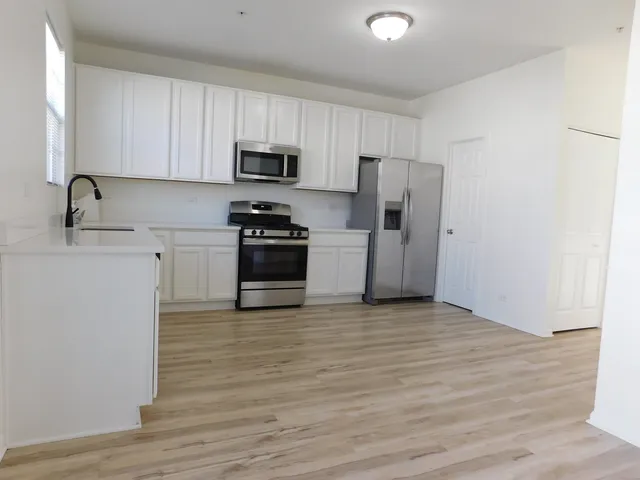 $292,000 | 3748 Bailey Road, Unit 3748, Yorkville, IL 60560