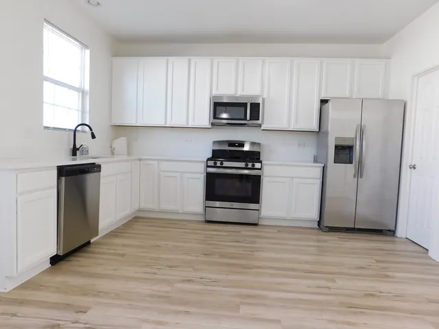 $292,000 | 3748 Bailey Road, Unit 3748, Yorkville, IL 60560