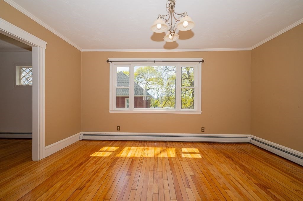 3 Wrentham Road Worcester, MA 01602 - Photo 4 of 36