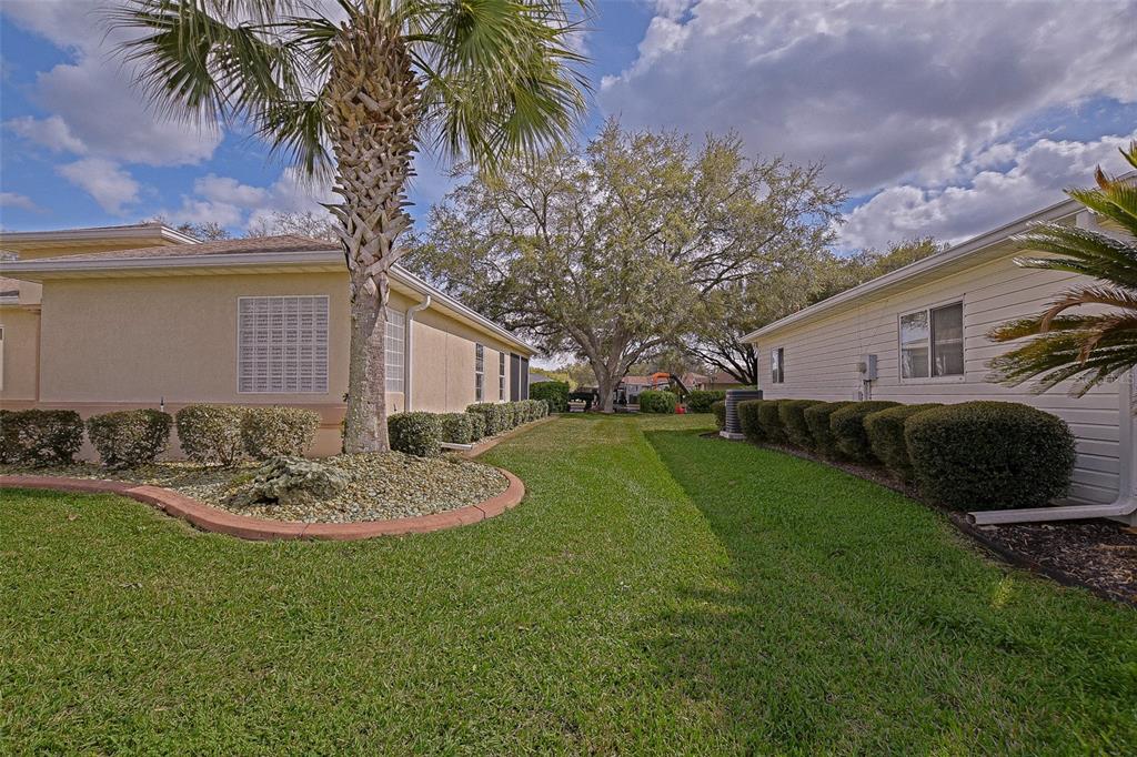 8850 Southeast 140th Place Road Summerfield, FL 34491 - Photo 14 of 98