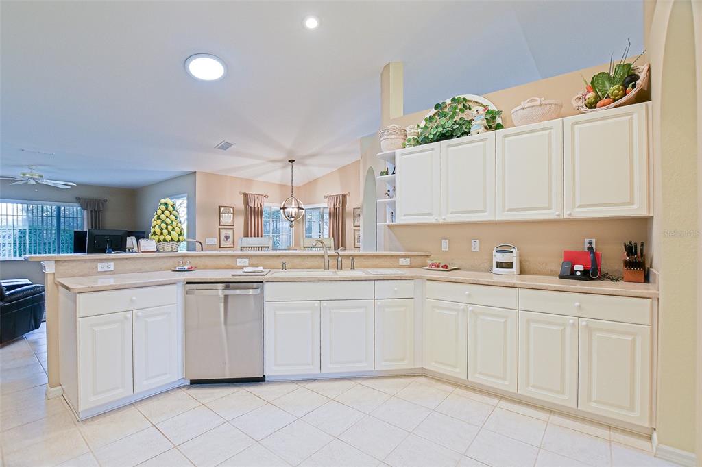 8850 Southeast 140th Place Road Summerfield, FL 34491 - Photo 49 of 98