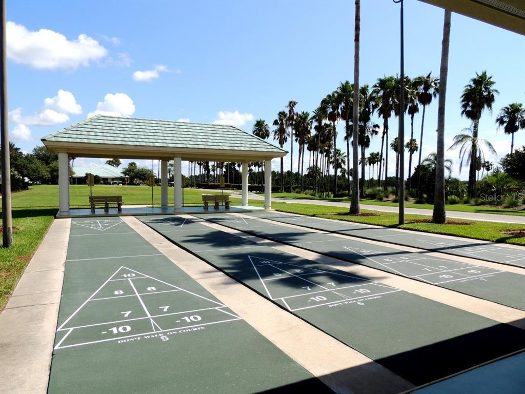 8850 Southeast 140th Place Road Summerfield, FL 34491 - Photo 70 of 98 a view of a basketball court