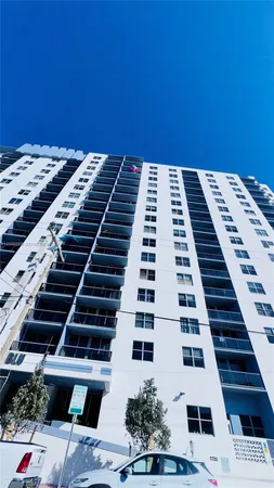 $1,850 | 401 69th Street, Unit 607, Miami Beach, FL 33141