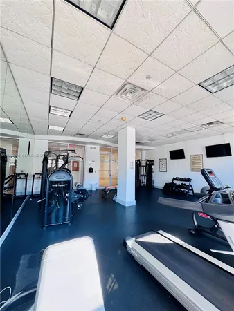 $1,850 | 401 69th Street, Unit 607, Miami Beach, FL 33141