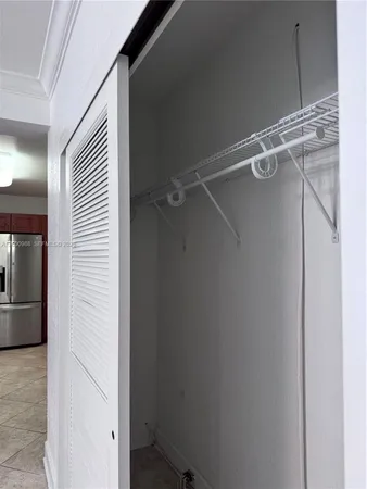 $1,850 | 401 69th Street, Unit 607, Miami Beach, FL 33141