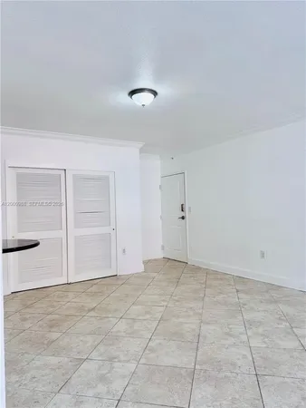 $1,850 | 401 69th Street, Unit 607, Miami Beach, FL 33141