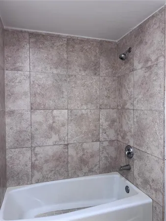 $1,850 | 401 69th Street, Unit 607, Miami Beach, FL 33141