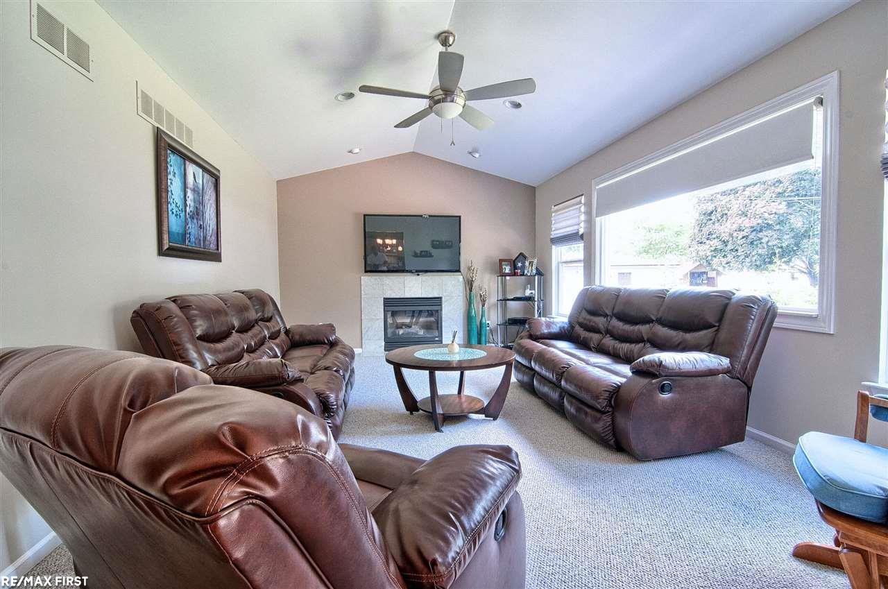 2409 Melvin Avenue Rochester Hills, MI 48307 - Photo 9 of 28