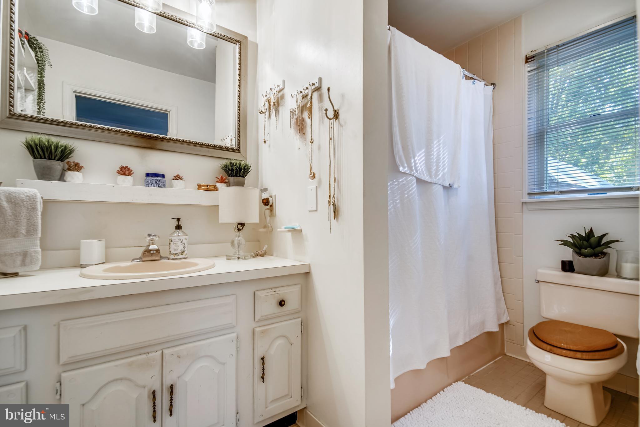 5120 Kings Road St. Leonard, MD 20685 - Photo 27 of 60 Master Bathroom