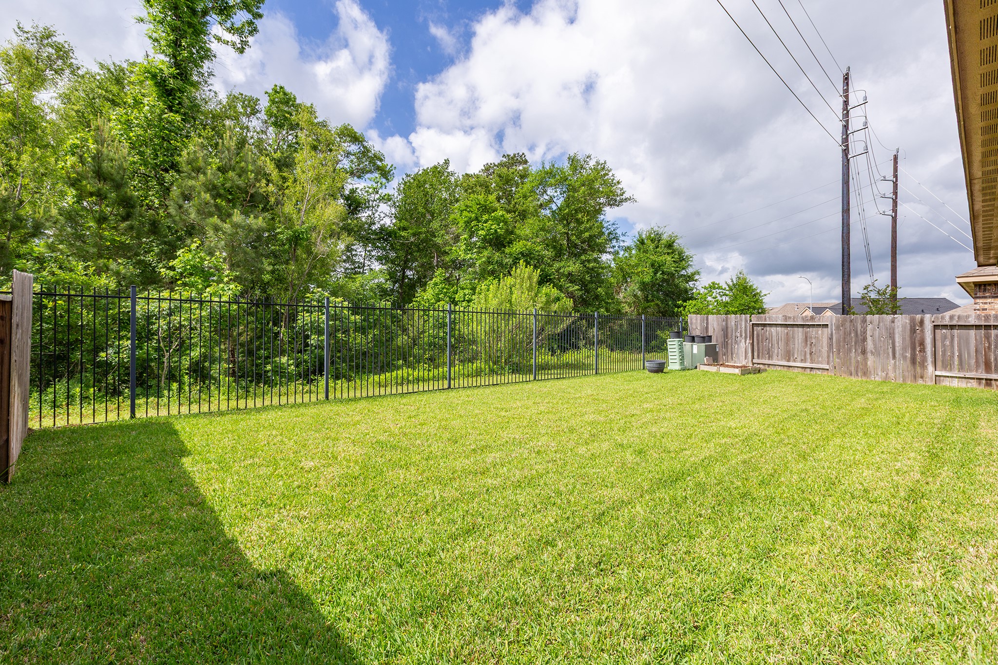 5611 Claymore Meadow Lane Spring, TX 77389 - Photo 28 of 32 a view of back yard