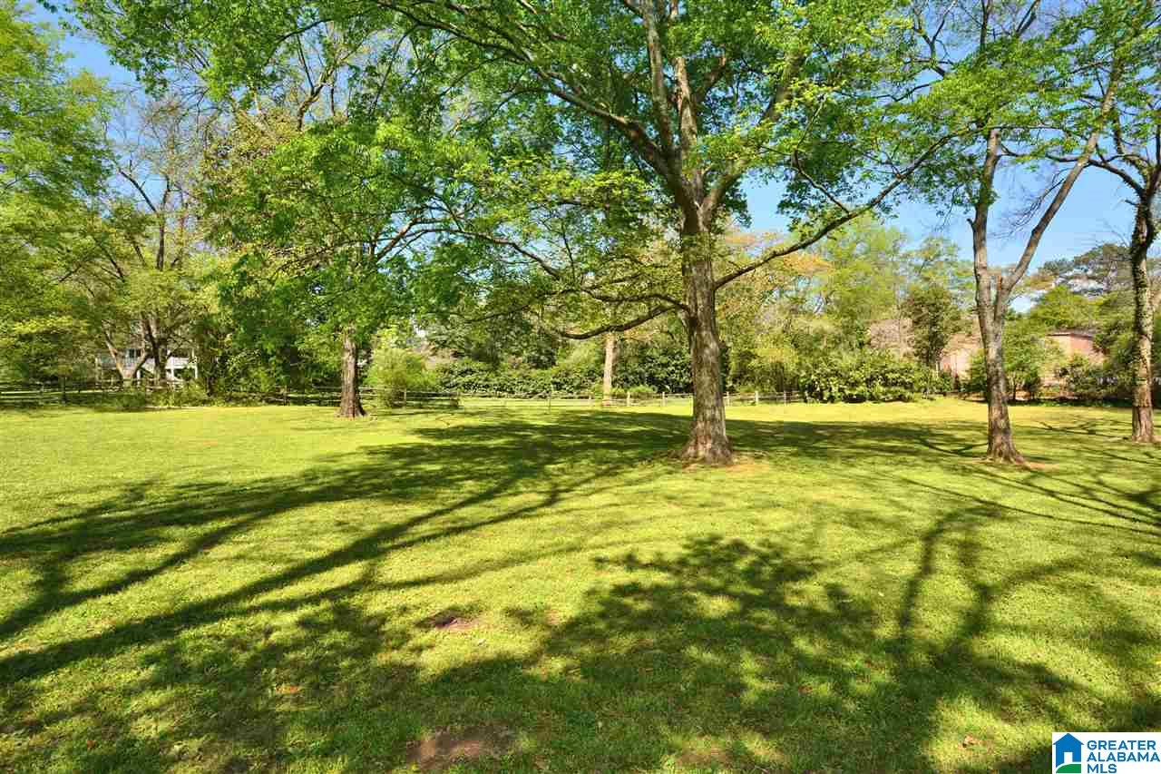 4217 Caldwell Mill Road Birmingham, AL 35243 - Photo 6 of 50