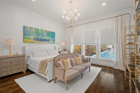 $1,985,000 | 7040 Gaston Avenue, Dallas, TX 75214