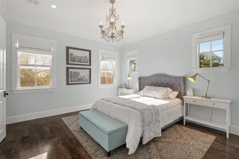 $1,985,000 | 7040 Gaston Avenue, Dallas, TX 75214