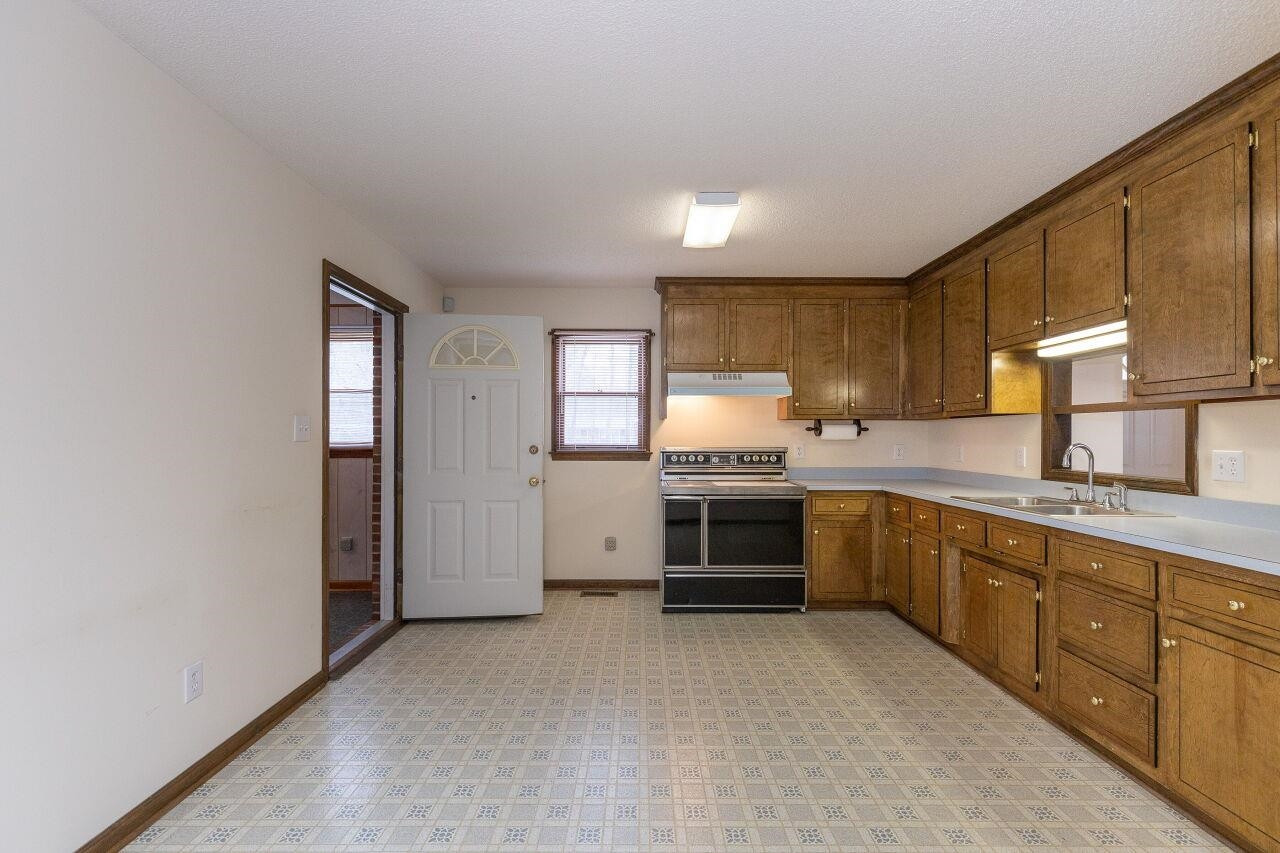 4012 Barwell Road Raleigh, NC 27610 - Photo 9 of 30 Photo 9