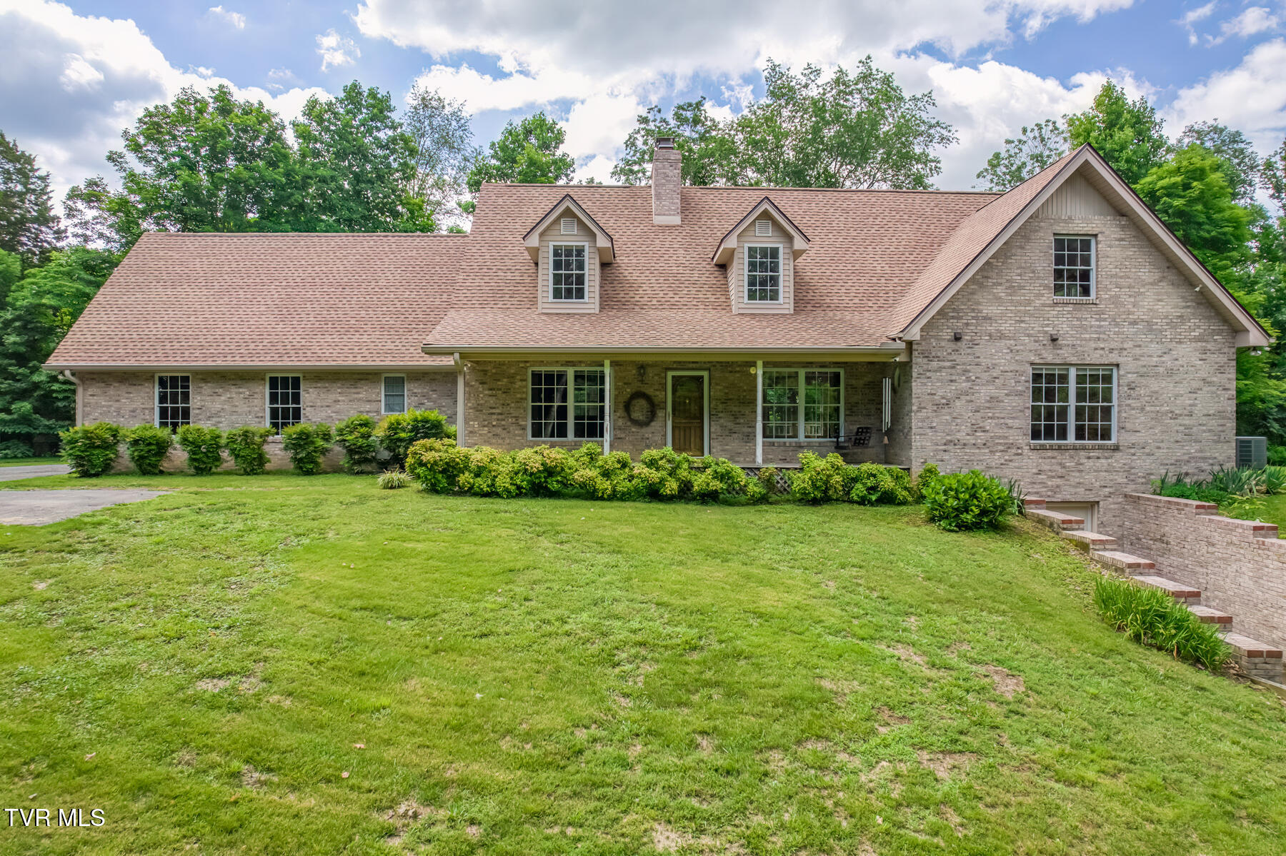 210 Telford Rd-1