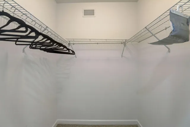 $4,500 | 2650 Lake Shore Drive, Unit 804, Riviera Beach, FL 33404