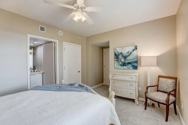 $4,500 | 2650 Lake Shore Drive, Unit 804, Riviera Beach, FL 33404