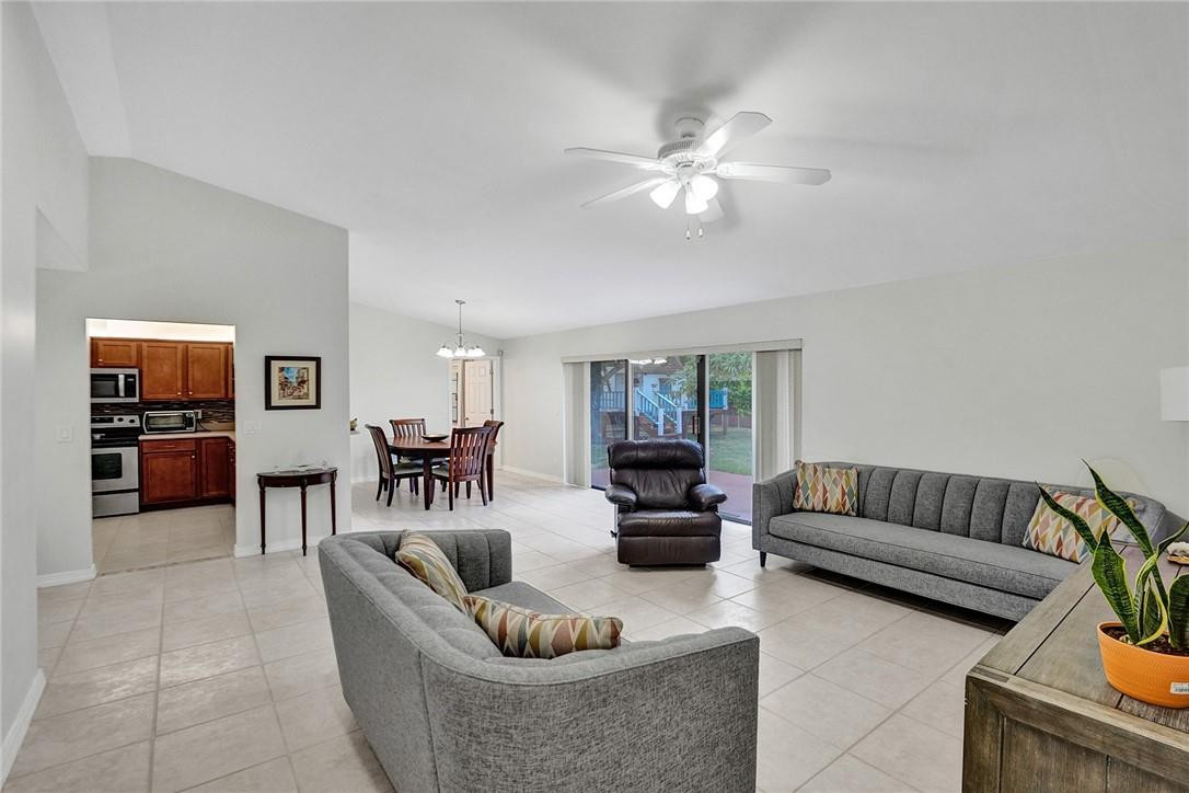 9689 Lancaster Place Boca Raton, FL 33434 - Photo 5 of 48 Photo 5