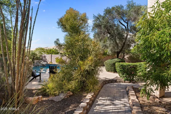 $850,000 | 1960 East Dava Drive, Tempe, AZ 85283