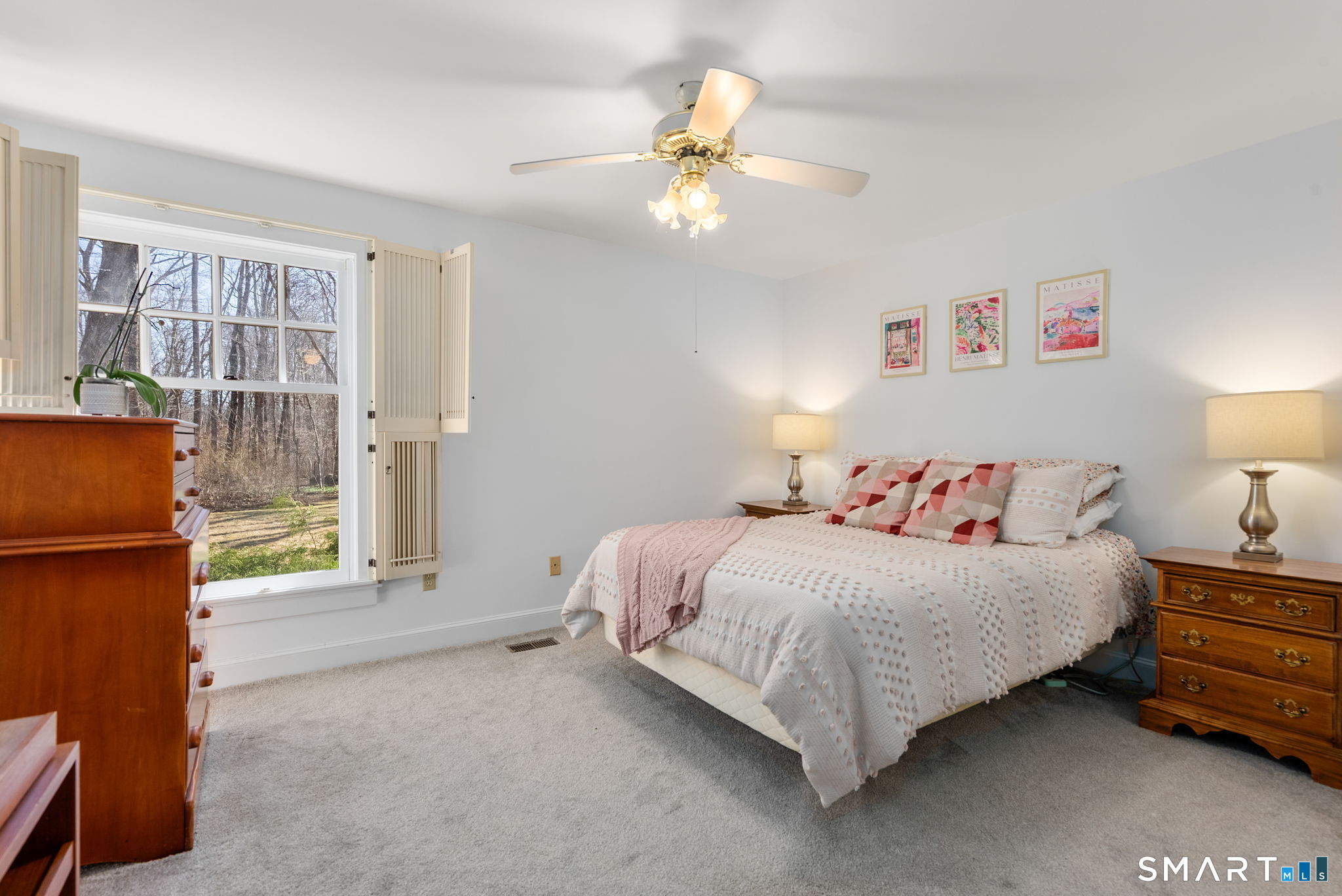 11 Highview Drive Woodbridge, CT 06525 - Photo 12 of 32 Main-level au-pair, nanny, or in-law suite with full bath.