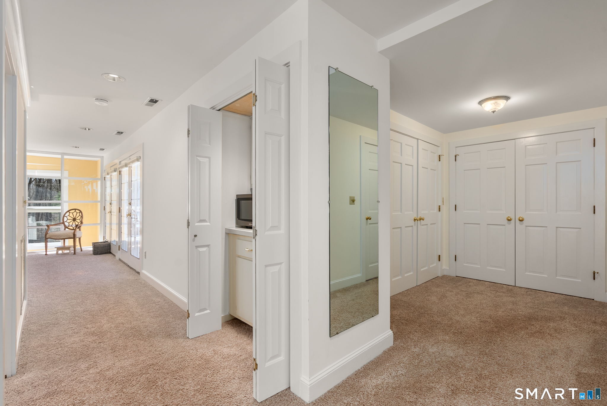 11 Highview Drive Woodbridge, CT 06525 - Photo 18 of 32 Thoughtful nook for a coffee station with ample storage.