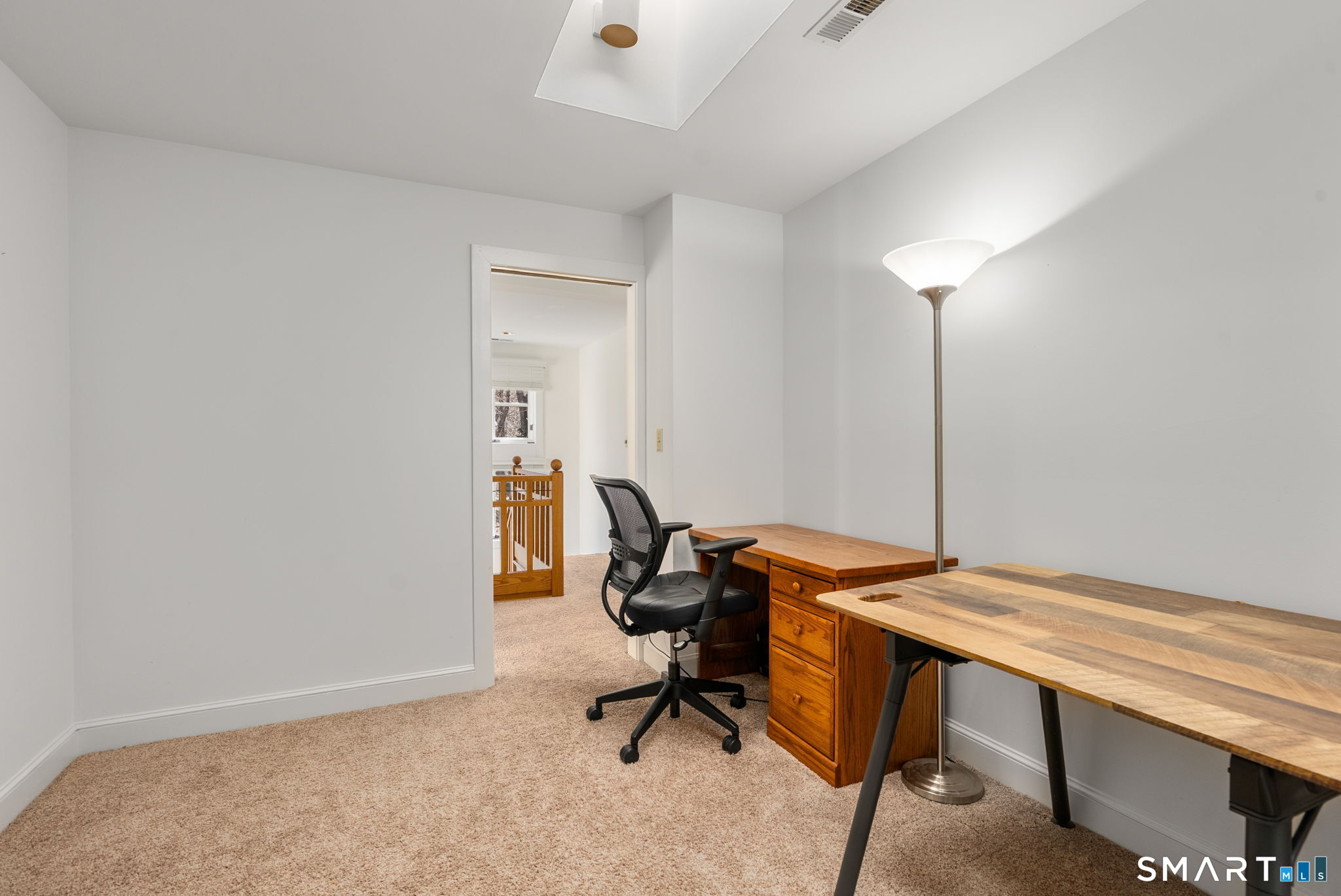 11 Highview Drive Woodbridge, CT 06525 - Photo 19 of 32 Flexible space ideal for a home office or custom walk-in closet.