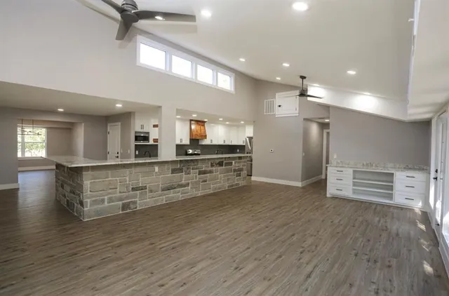 $460,000 | 3908 Glenwood Drive, Brownwood, TX 76801