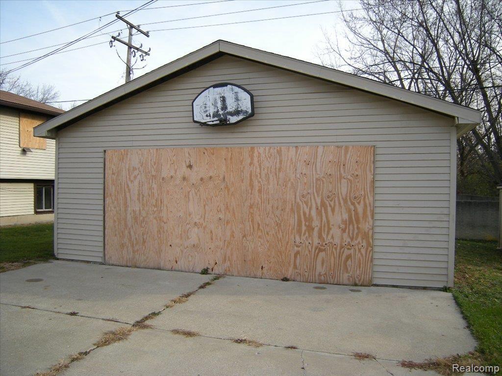 3063 Wanamaker Road Waterford, MI 48328 - Photo 4 of 12 DSCN0444 (2)