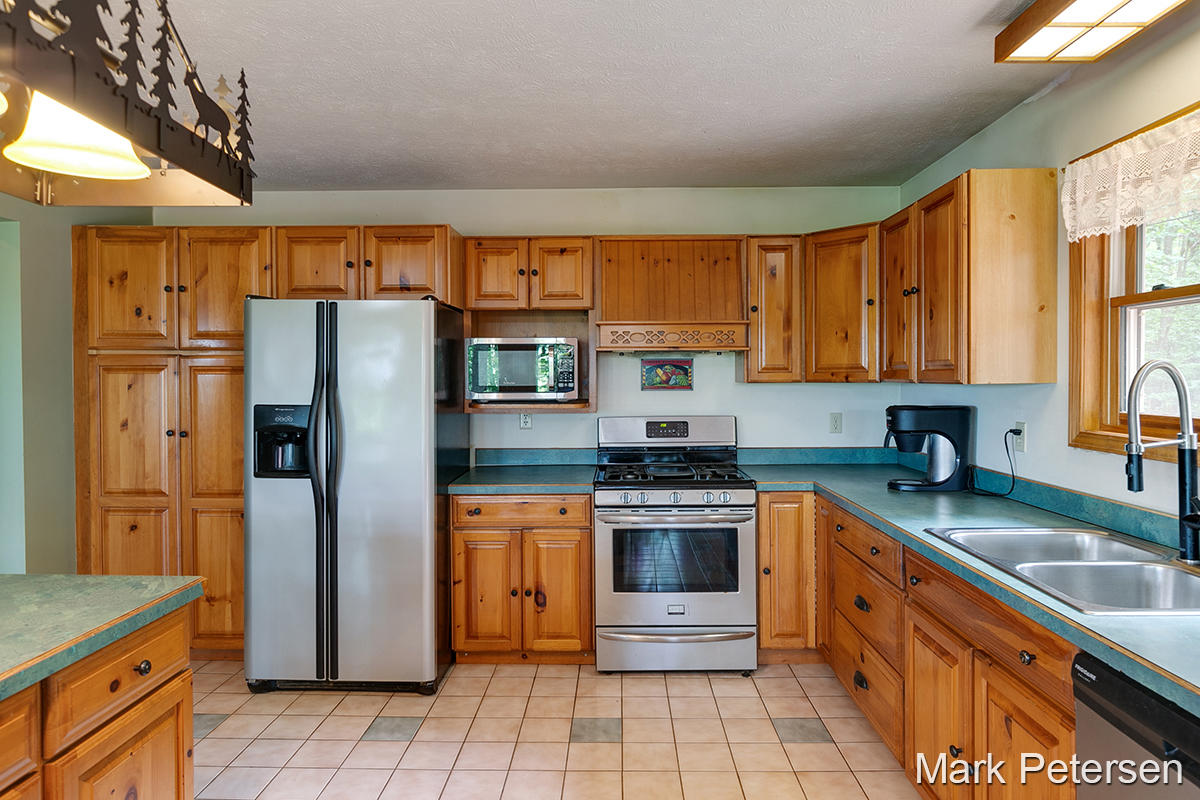 11443 West Almy Road Lakeview, MI 48850 - Photo 8 of 40 IMG_1007