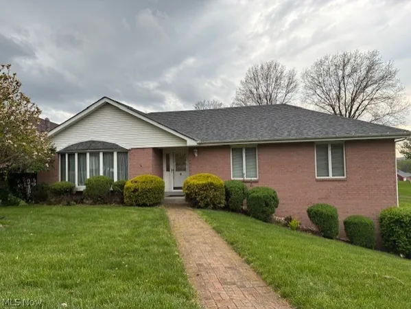$195,000 | 201 Highland Hills Drive, Follansbee, WV 26037