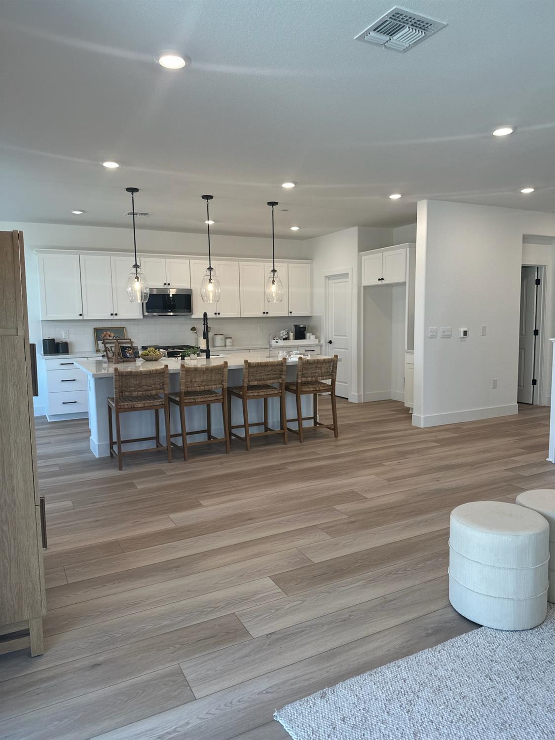 2896 Knightsbridge Lane Roseville, CA 95747 - Photo 8 of 22