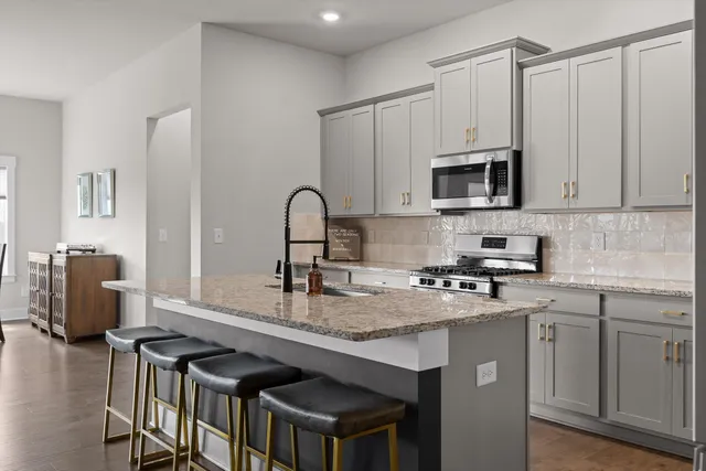 $399,000 | 10784 Prairie Lake Drive, Apison, TN 37302