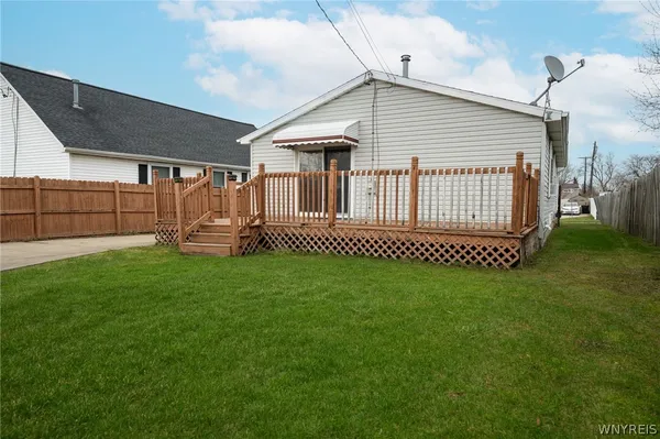 $269,900 | 22 Guenther Avenue, Tonawanda, NY 14150