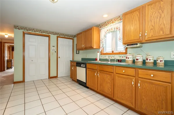 $269,900 | 22 Guenther Avenue, Tonawanda, NY 14150