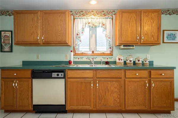 $269,900 | 22 Guenther Avenue, Tonawanda, NY 14150