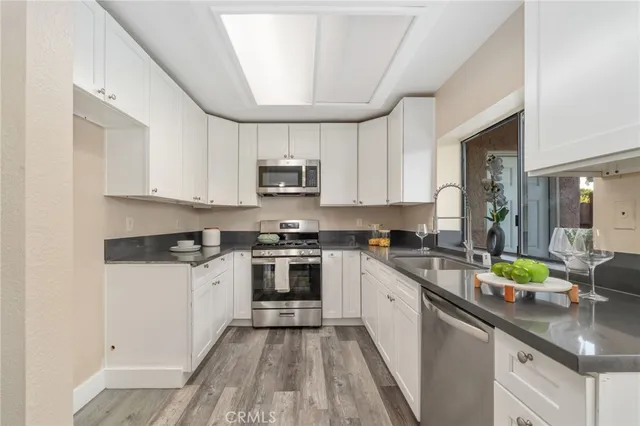 $2,900 | 533 East Jackman Street, Lancaster, CA 93535