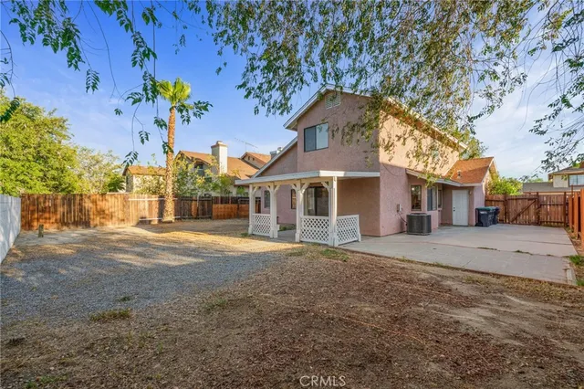 $2,900 | 533 East Jackman Street, Lancaster, CA 93535